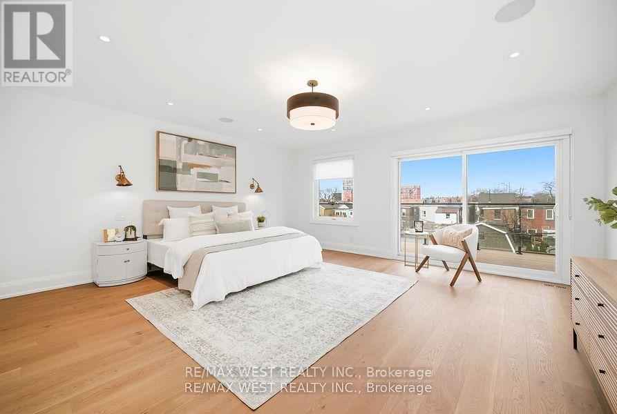 Upper - 390 Saint Clarens Avenue, Toronto, Ontario  M6H 3W3 - Photo 14 - C13236964