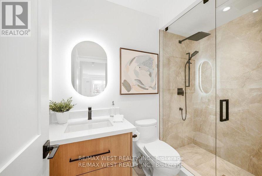 Upper - 390 Saint Clarens Avenue, Toronto, Ontario  M6H 3W3 - Photo 21 - C13236964