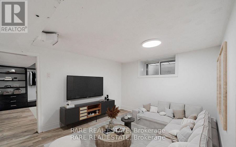 Lower - 538 Roxton Road, Toronto, Ontario  M6G 3R4 - Photo 2 - C13236972
