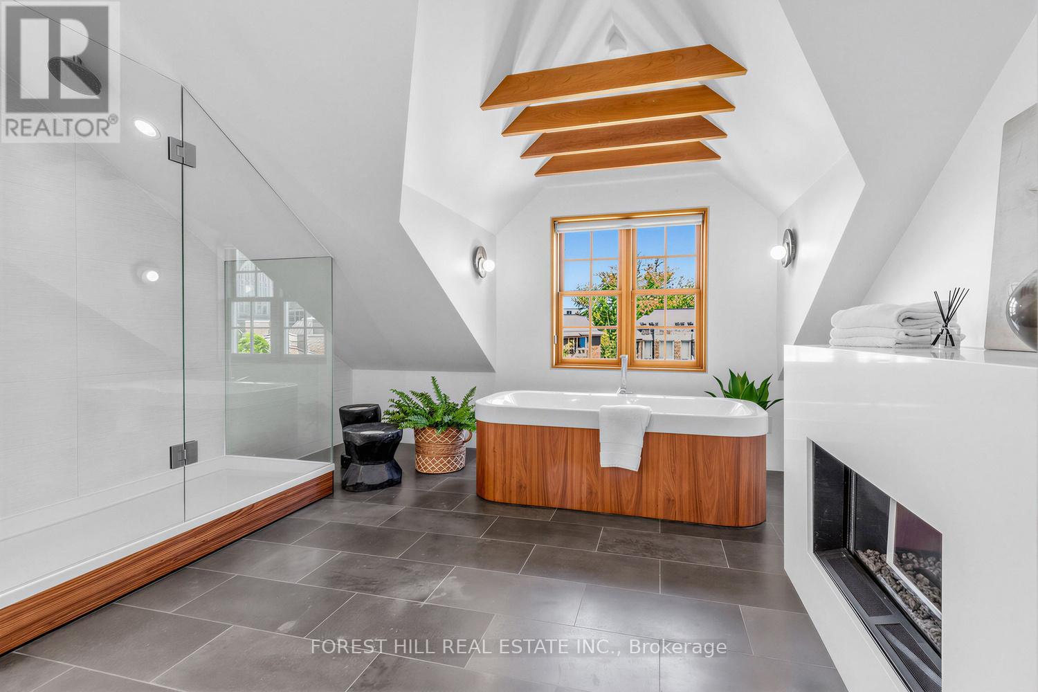 309 LONSDALE ROAD Toronto (Casa Loma), ON M4V 1X3