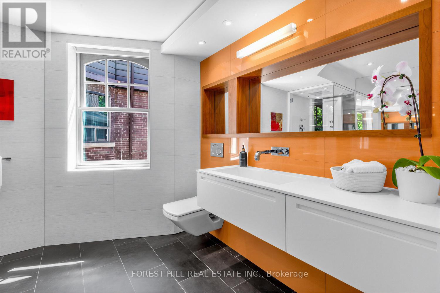 309 LONSDALE ROAD Toronto (Casa Loma), ON M4V 1X3