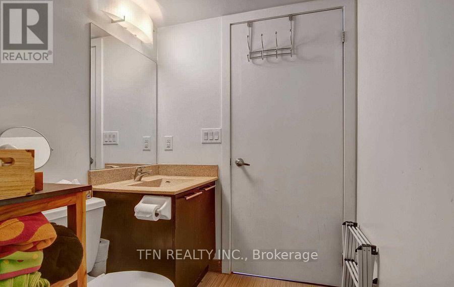 1723 - 38 Joe Shuster Way, Toronto, Ontario  M6K 0A5 - Photo 13 - C13237066