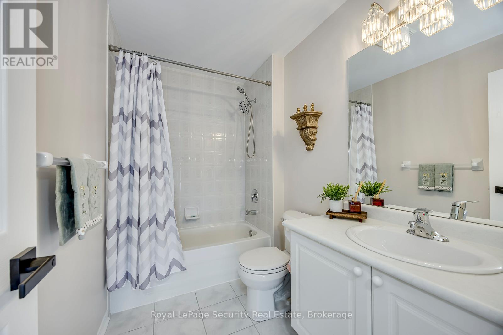 81 Ipswich Place, Whitby, Ontario  L1M 2K1 - Photo 18 - E13236976