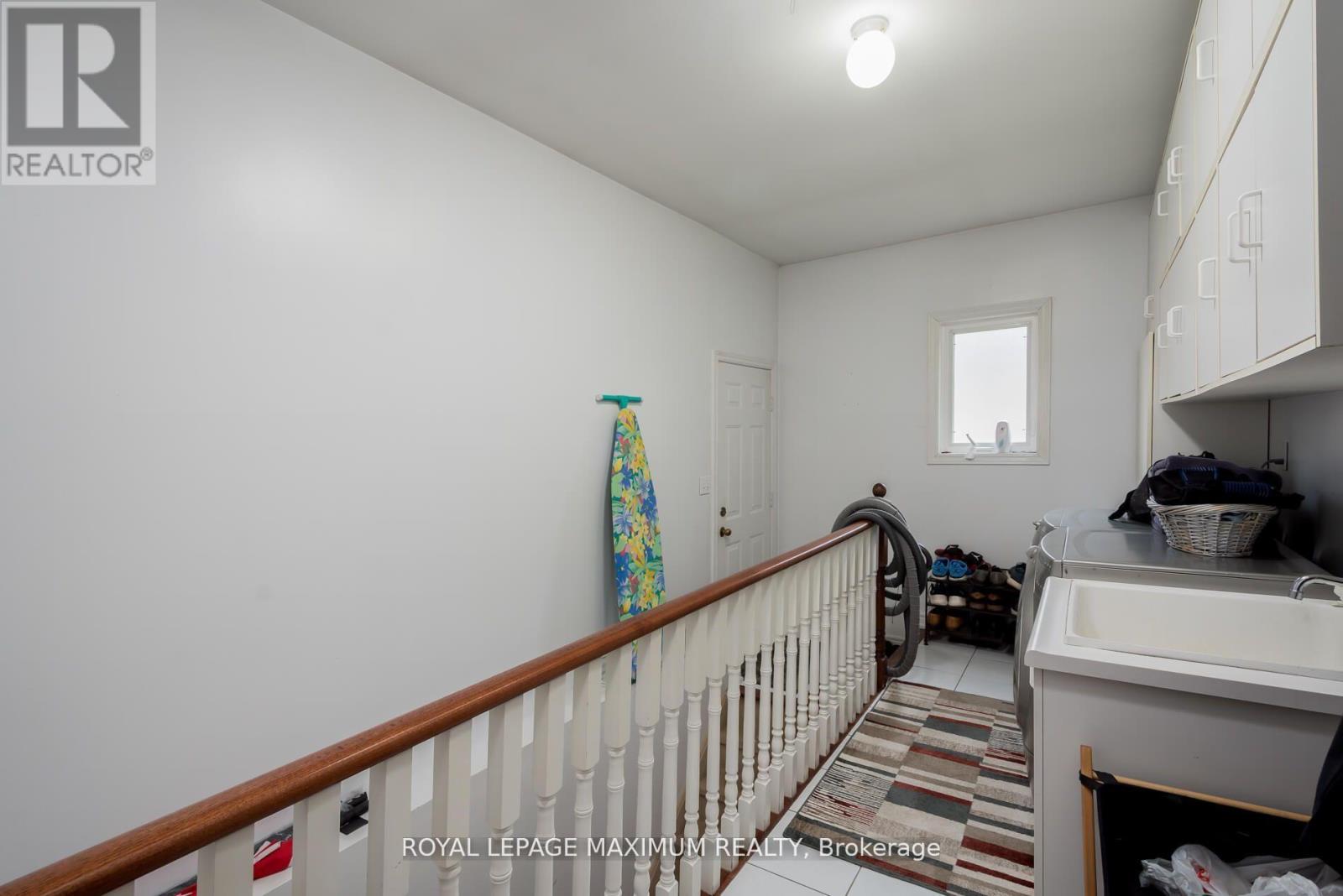 195 Gridleigh Park Crescent W, Vaughan, Ontario  L4H 1H9 - Photo 11 - N13237070