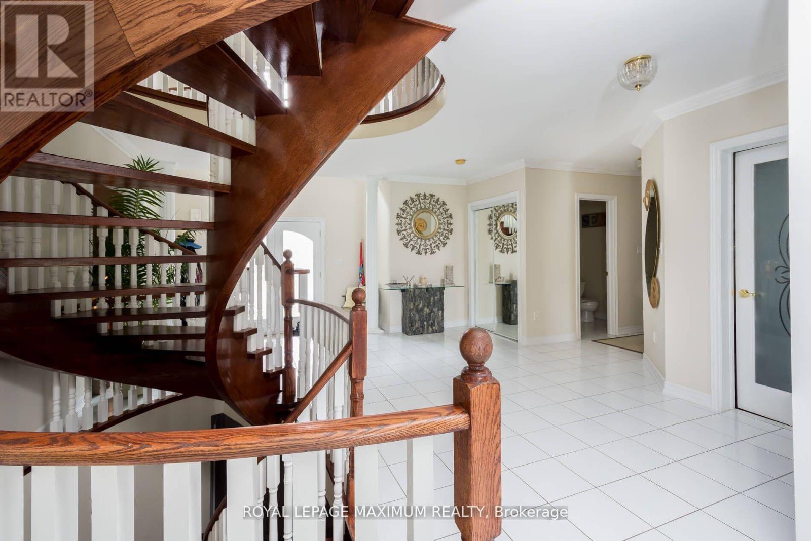195 Gridleigh Park Crescent W, Vaughan, Ontario  L4H 1H9 - Photo 3 - N13237070