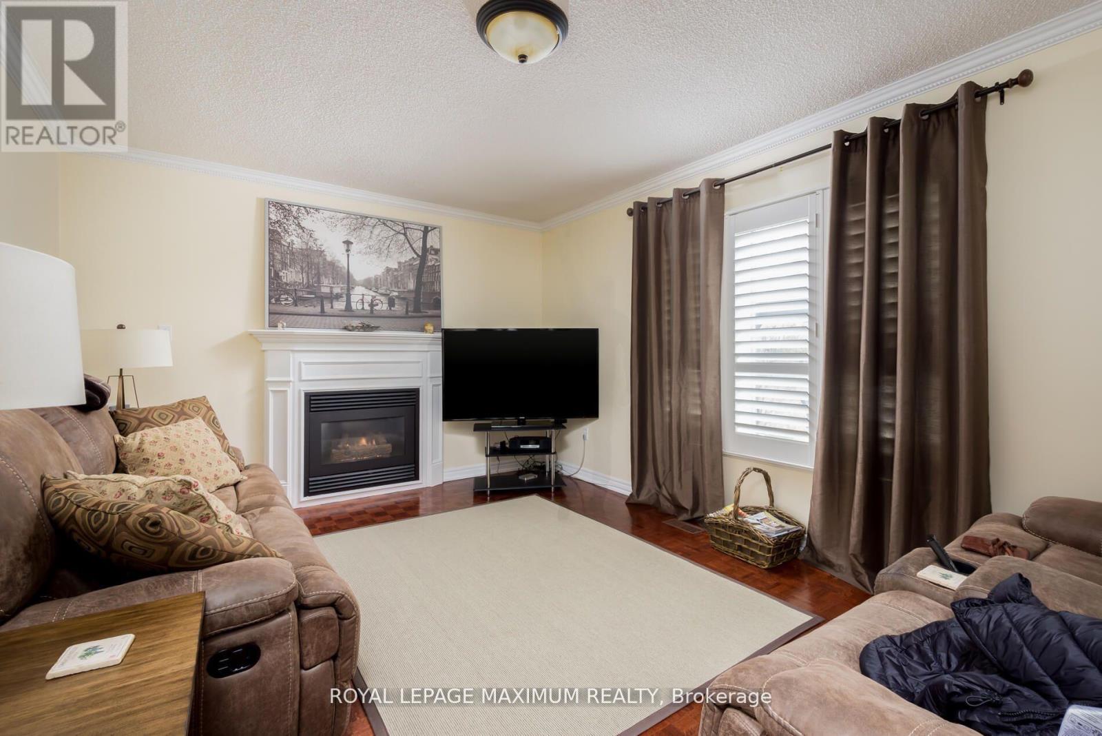 195 Gridleigh Park Crescent W, Vaughan, Ontario  L4H 1H9 - Photo 6 - N13237070