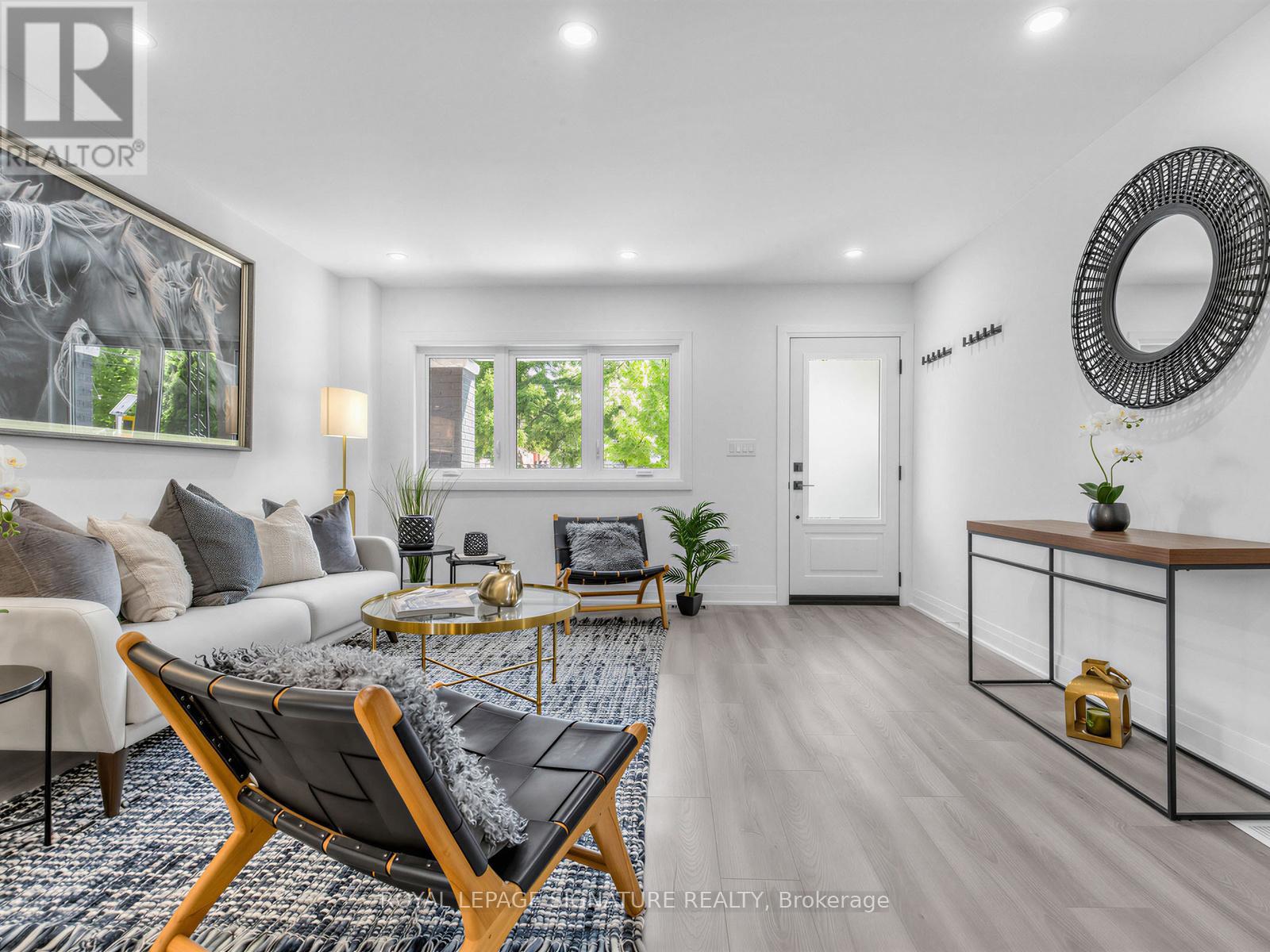 28 Durant Avenue, Toronto, Ontario  M4J 4V9 - Photo 10 - E13236144