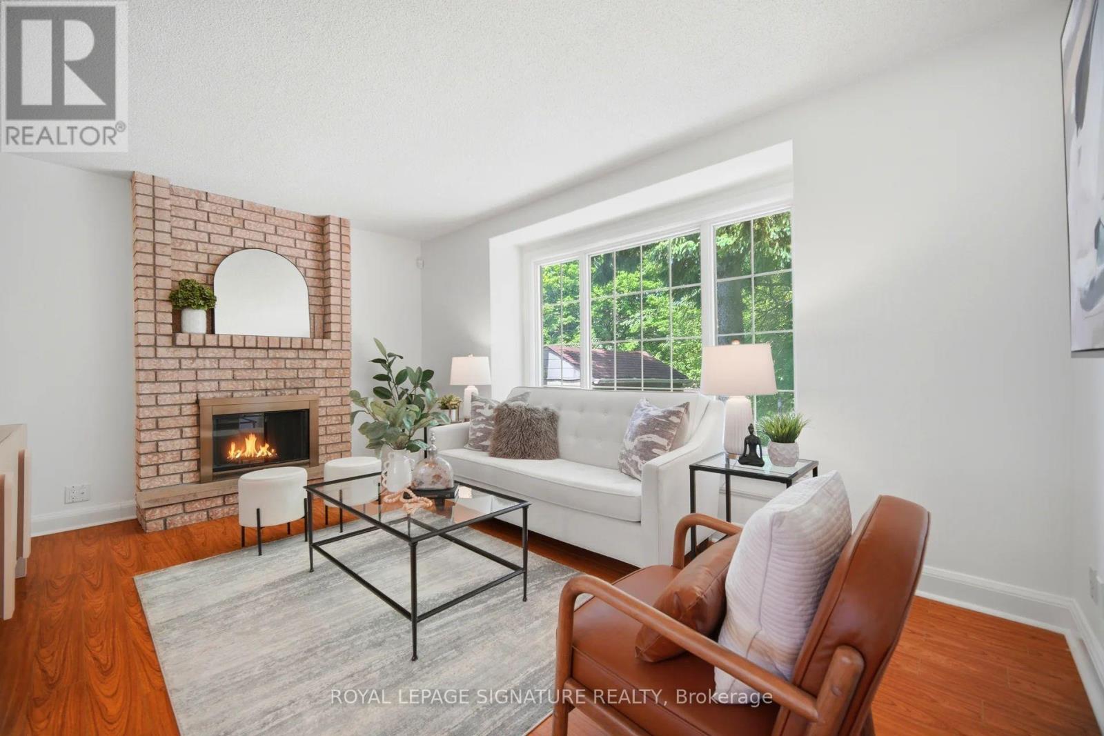 16 King Georges Drive, Toronto, Ontario  M6M 2G9 - Photo 11 - W13236846