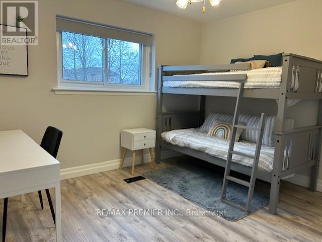235 Louis Drive, Mississauga, Ontario  L5B 1Z1 - Photo 11 - W13236878