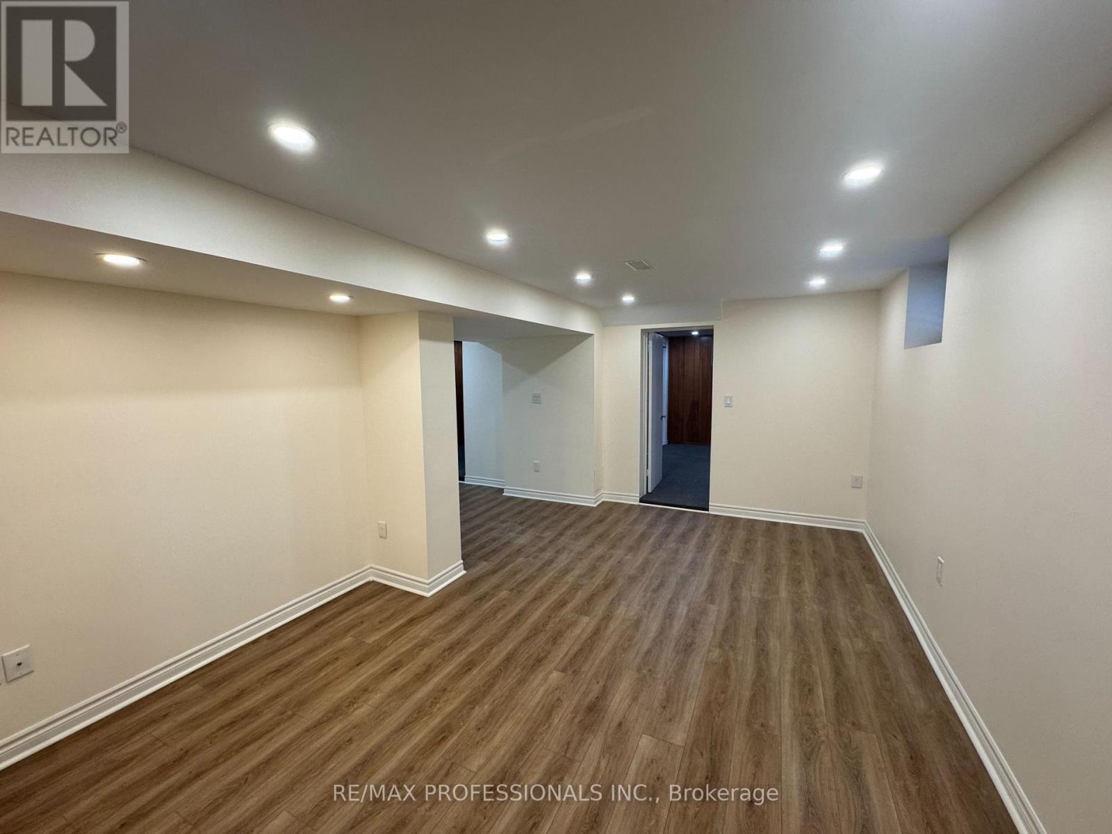 Bsmt - 102 Paulart Drive, Toronto, Ontario  M9B 3V9 - Photo 10 - W13236922