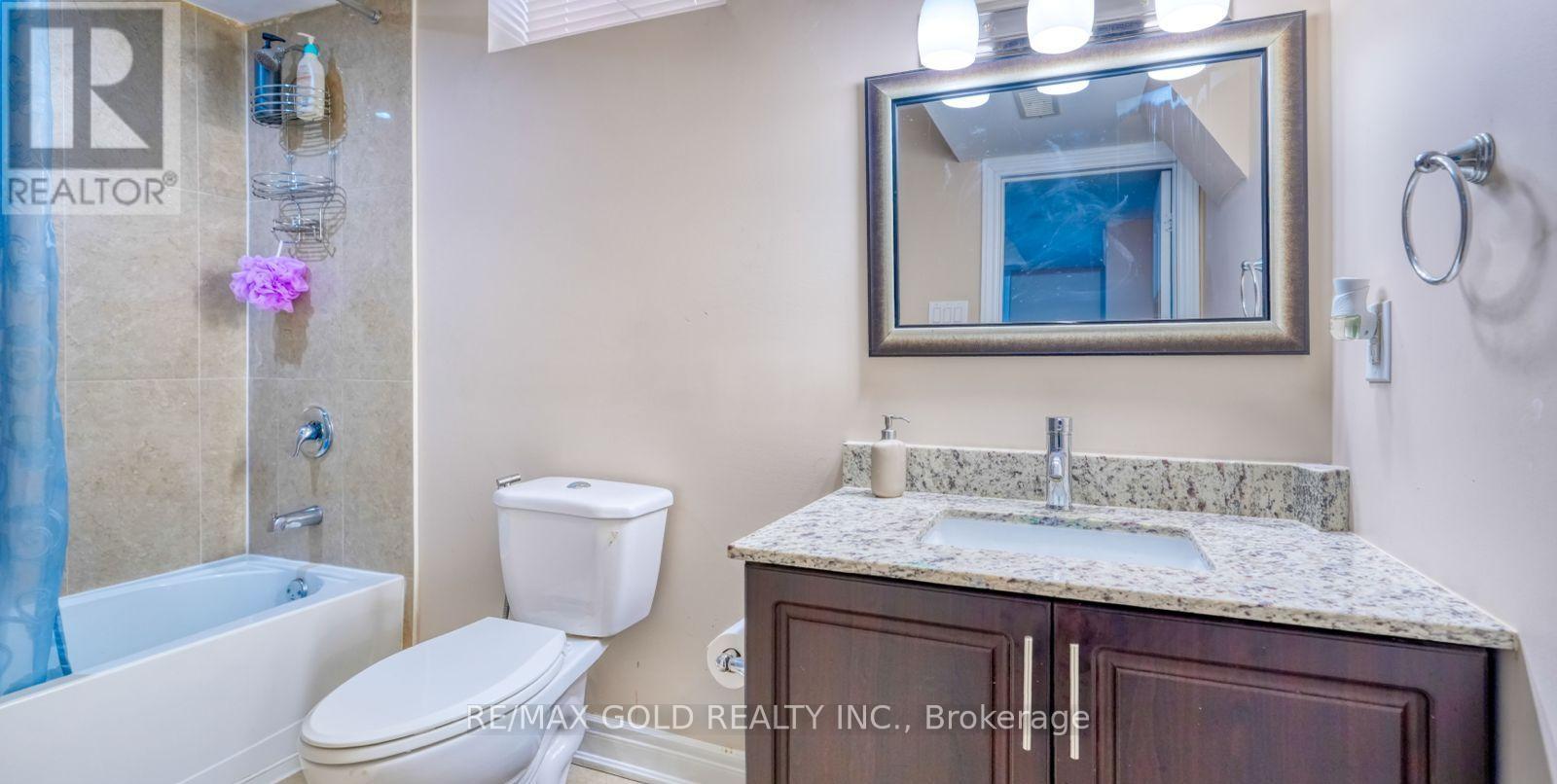 28 Prada Court, Brampton, Ontario  L6P 2K1 - Photo 38 - W13236948
