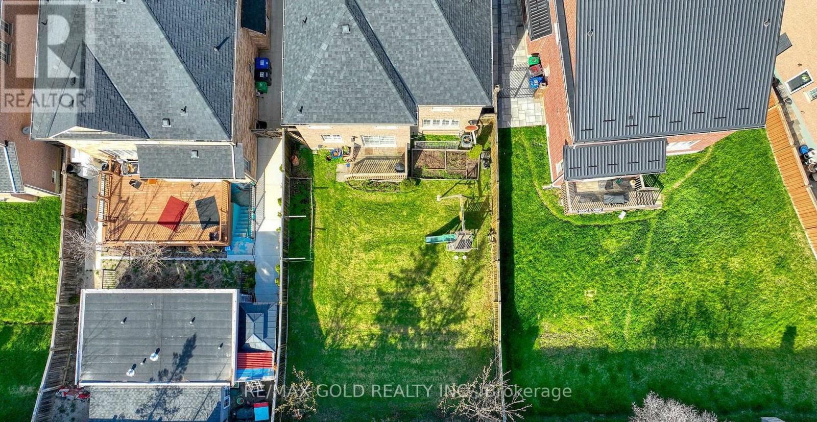 28 Prada Court, Brampton, Ontario  L6P 2K1 - Photo 43 - W13236948