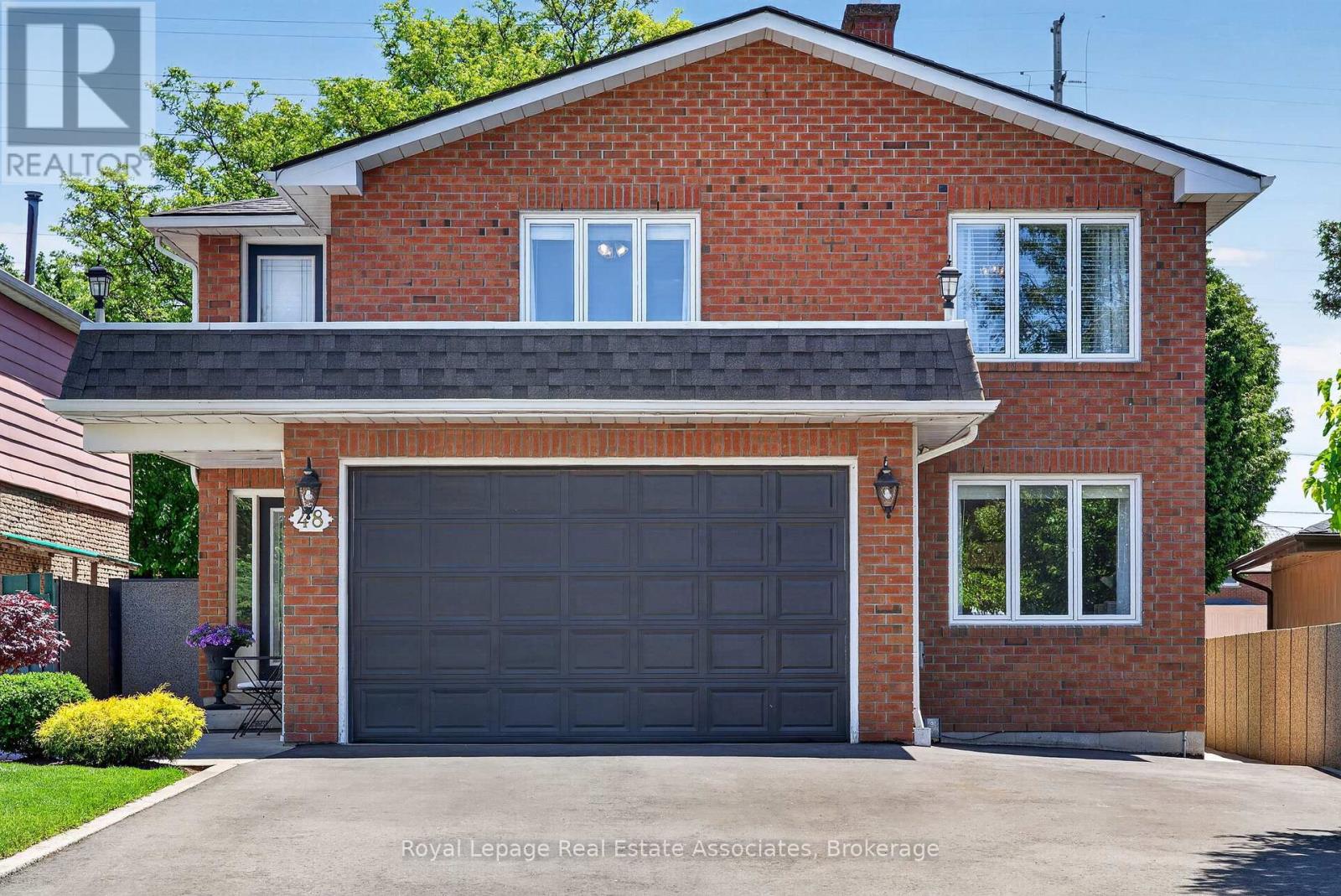 48 Hudson Drive, Brampton, Ontario  L6Y 2N7 - Photo 2 - W13236978