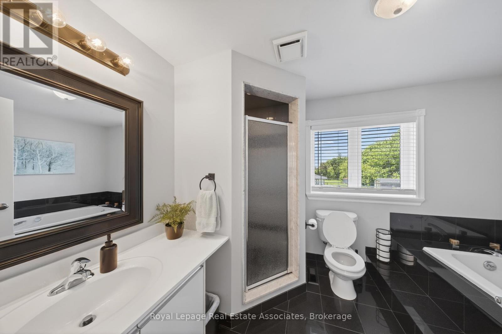 48 Hudson Drive, Brampton, Ontario  L6Y 2N7 - Photo 33 - W13236978