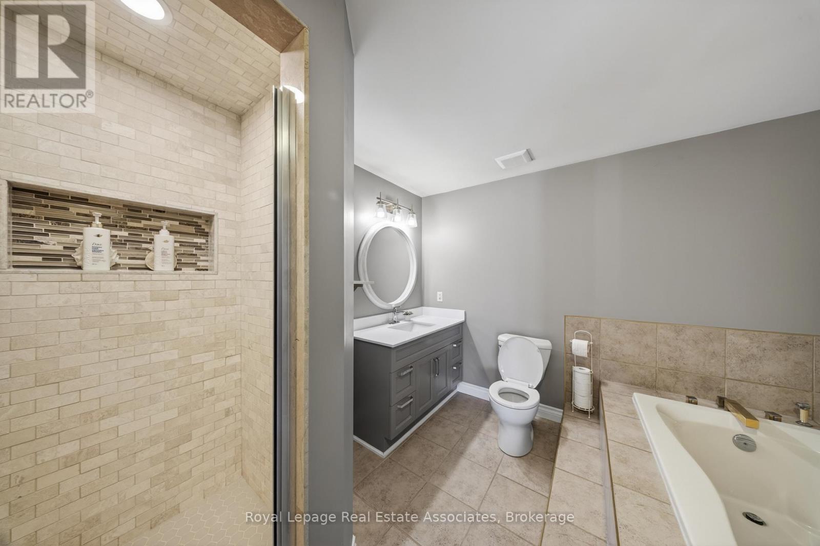 48 Hudson Drive, Brampton, Ontario  L6Y 2N7 - Photo 44 - W13236978