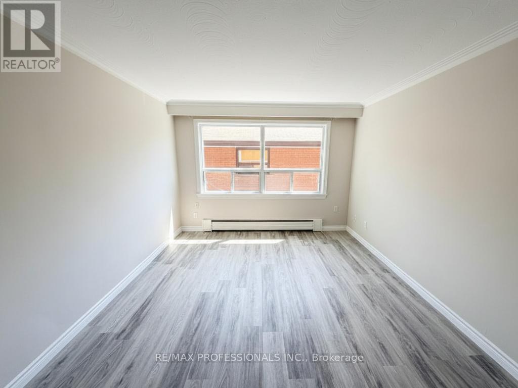 3 - 32 Heman Street, Toronto, Ontario  M8V 1X5 - Photo 2 - W13237080
