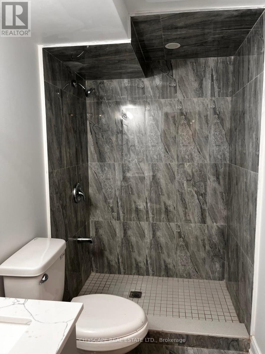 Lower - 233 Bartley Bull Parkway, Brampton, Ontario  L6W 2K9 - Photo 2 - W13237088