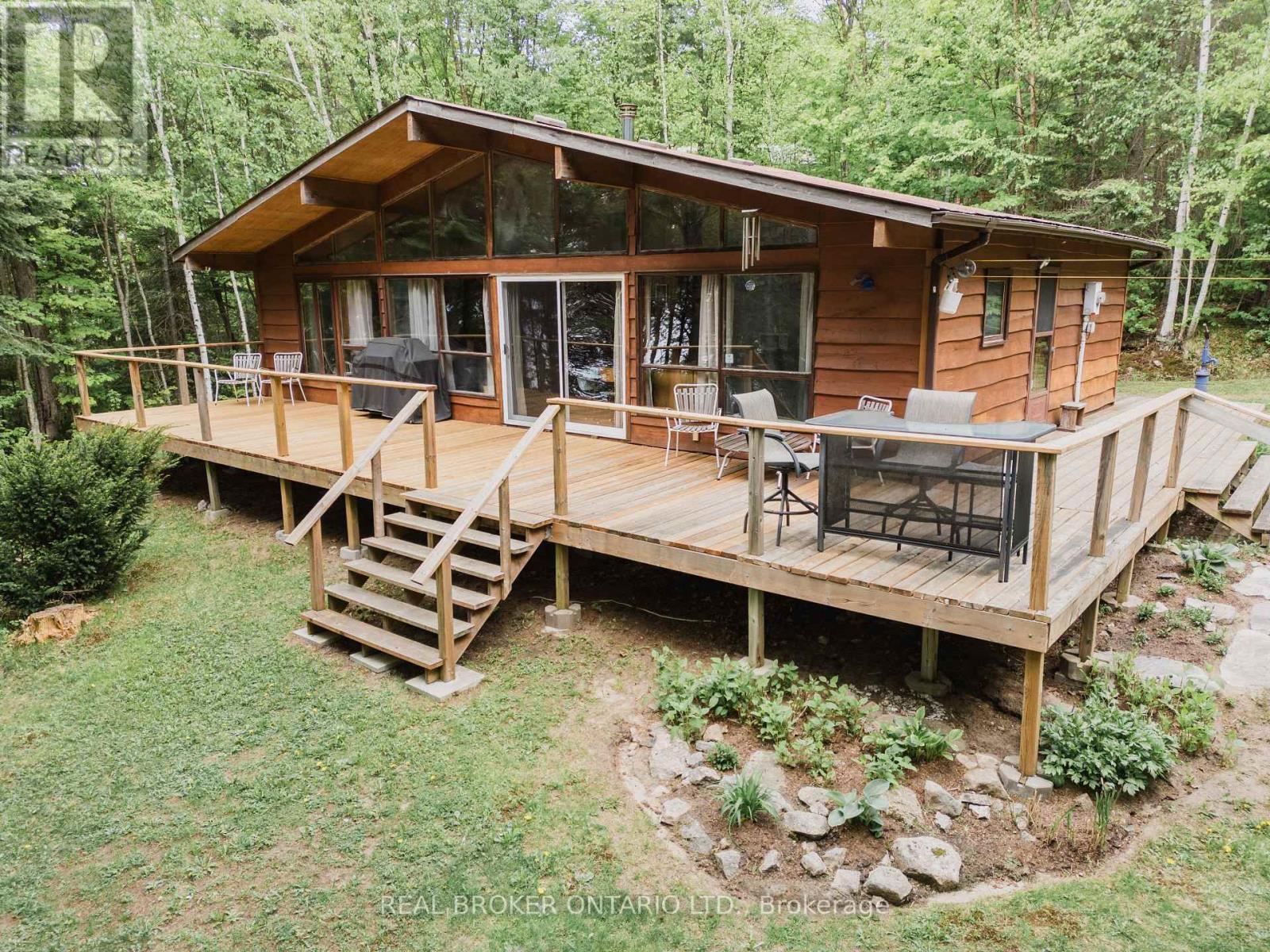 888 BRAY LAKE ROAD, Machar, Ontario