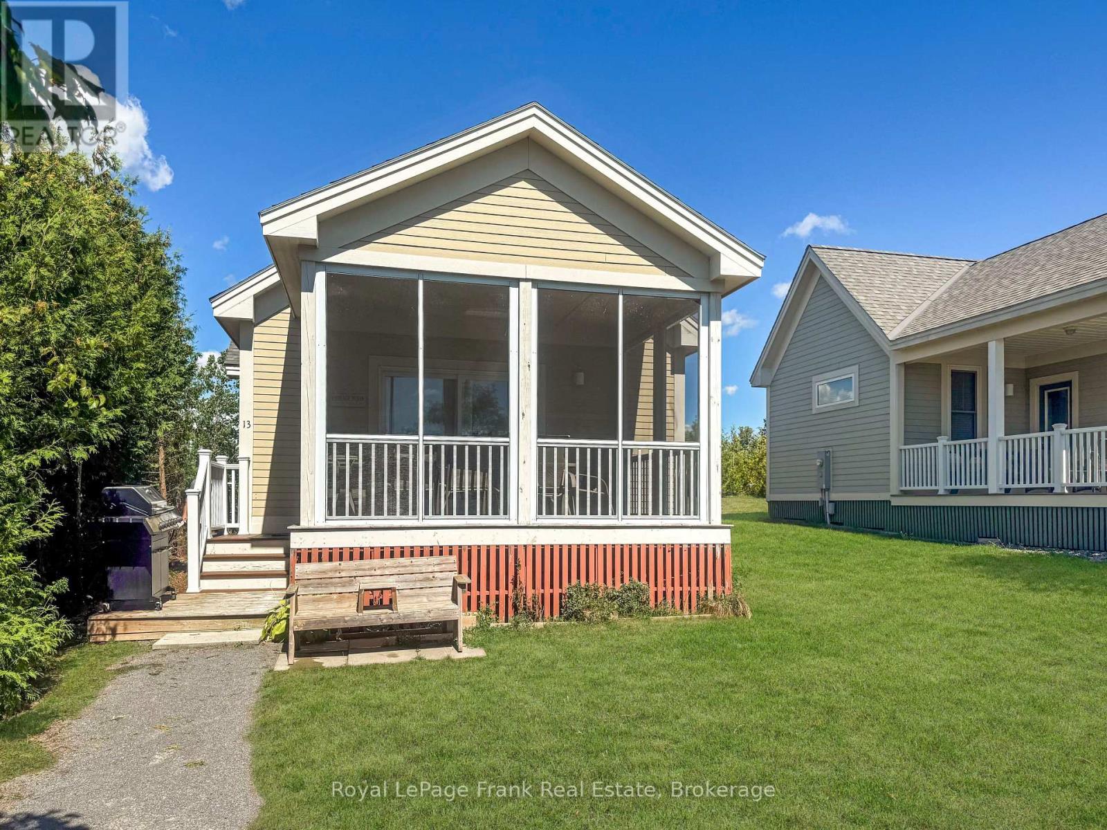 27 - 13 Butternut Lane, Prince Edward County, Ontario  K0K 1P0 - Photo 2 - X13237050