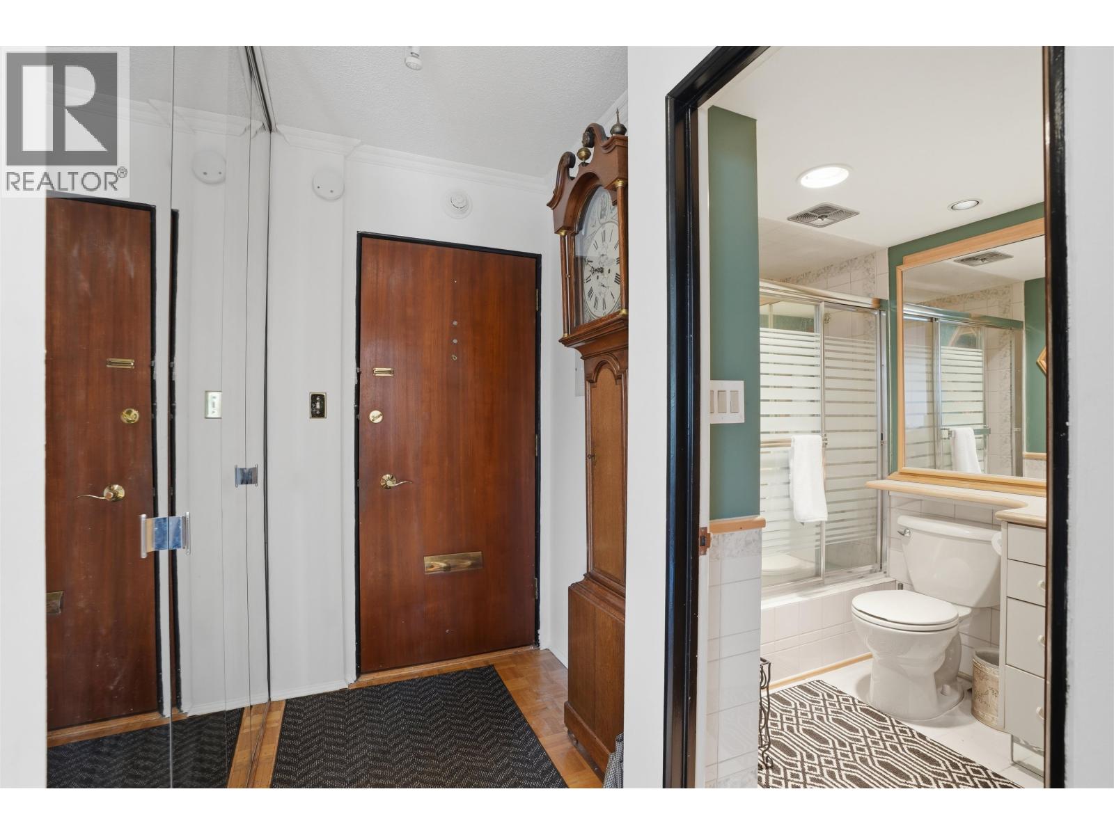 215 1425 Esquimalt Avenue, West Vancouver, British Columbia  V7T 1L1 - Photo 11 - R3131763