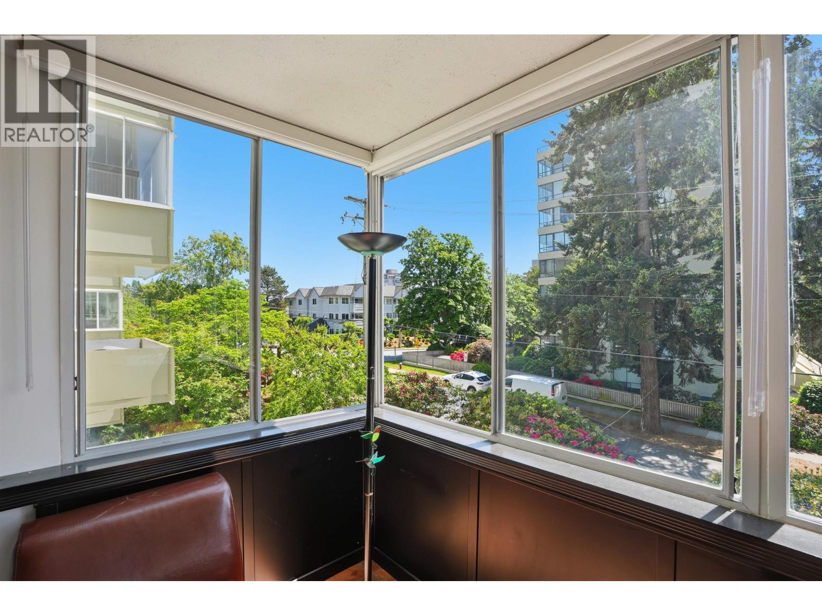 215 1425 Esquimalt Avenue, West Vancouver, British Columbia  V7T 1L1 - Photo 7 - R3131763