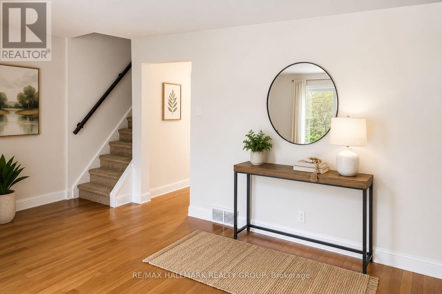 1374 Perez Crescent, Ottawa, Ontario  K1J 8V2 - Photo 3 - X13237138