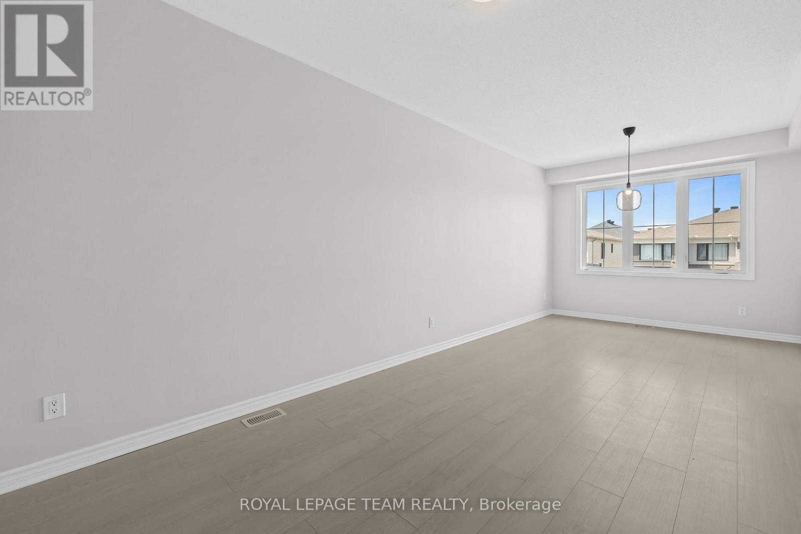 53 Lentago Avenue, Ottawa, Ontario  K2J 7A1 - Photo 4 - X13237150