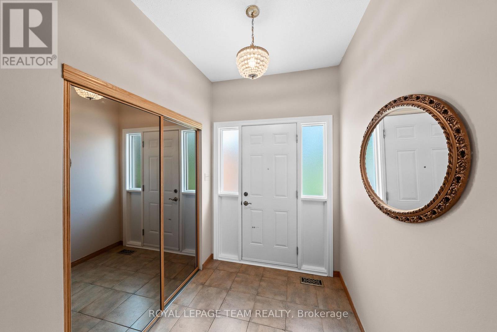 44 Steeple Hill Crescent, Ottawa, Ontario  K2R 1G3 - Photo 5 - X13237158