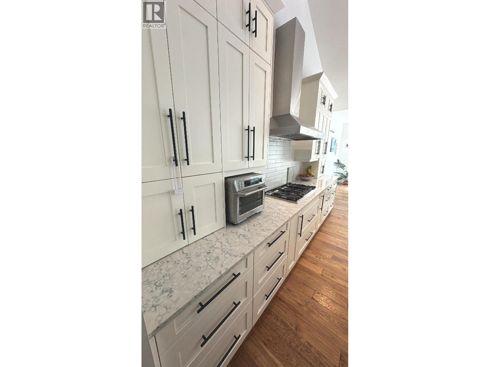110 Westview Road, Prince George, British Columbia  V2M 7C8 - Photo 3 - R3131900