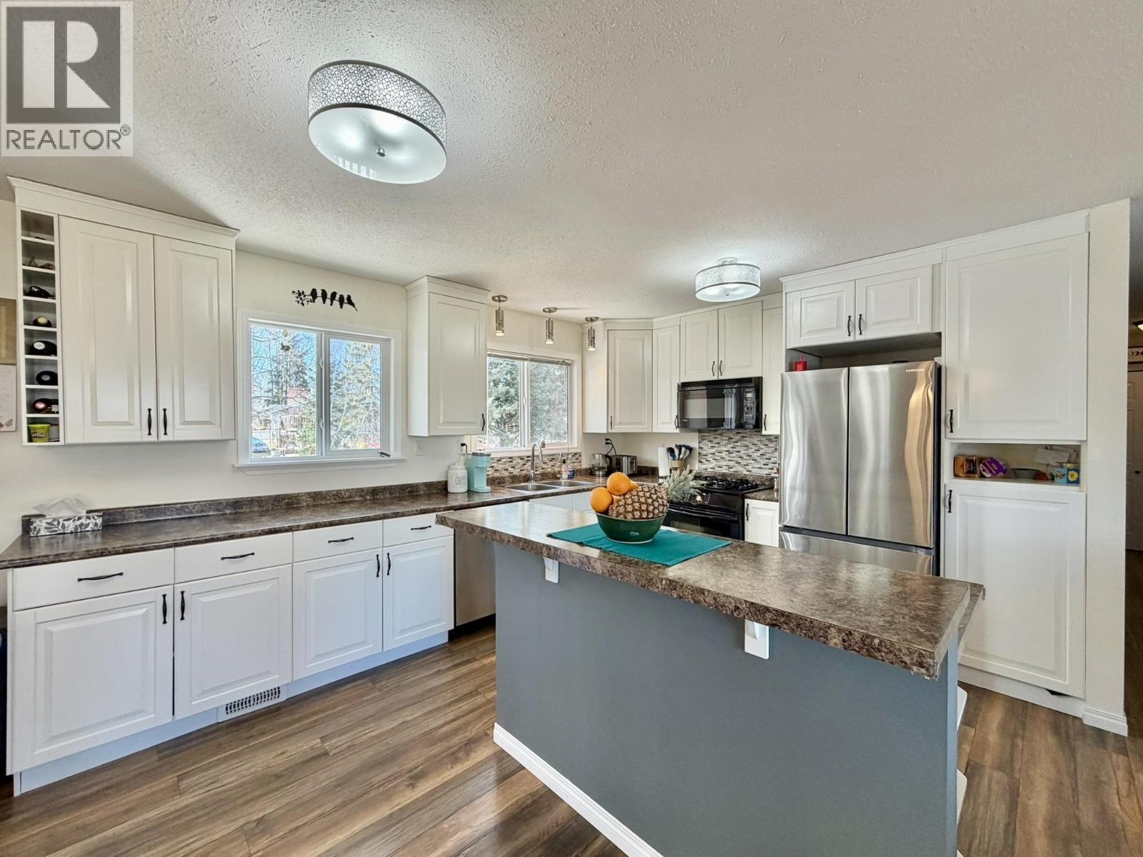 393 Birch Place, 100 Mile House, British Columbia  V0K 2E0 - Photo 12 - R3101542