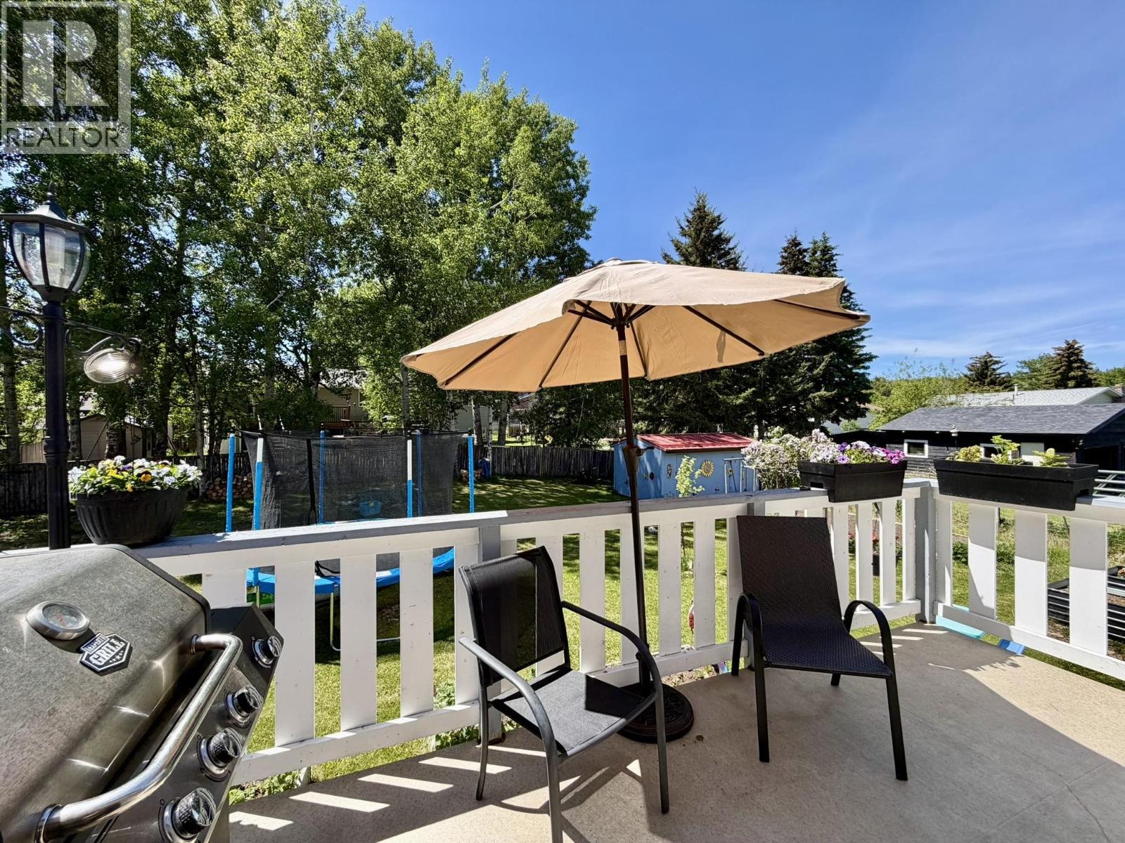 393 Birch Place, 100 Mile House, British Columbia  V0K 2E0 - Photo 6 - R3101542