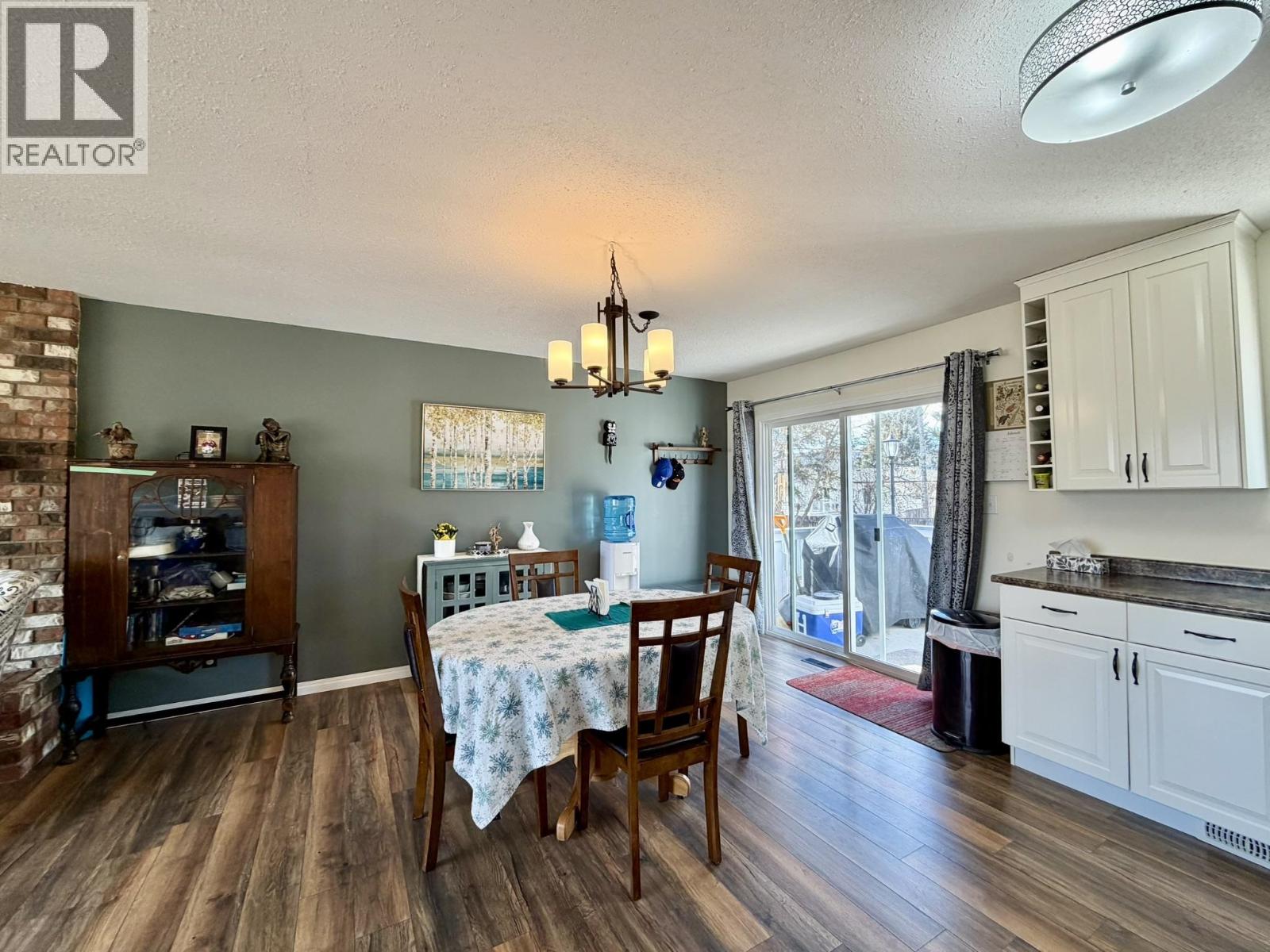 393 Birch Place, 100 Mile House, British Columbia  V0K 2E0 - Photo 15 - R3101542