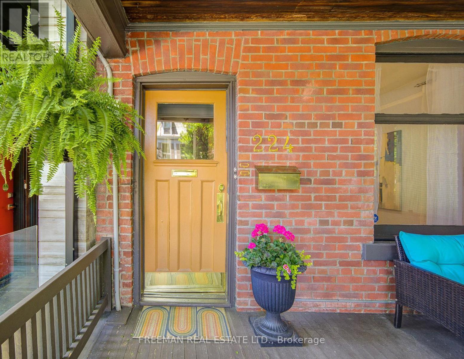224 Lippincott Street, Toronto, Ontario  M5S 2P5 - Photo 2 - C13237174