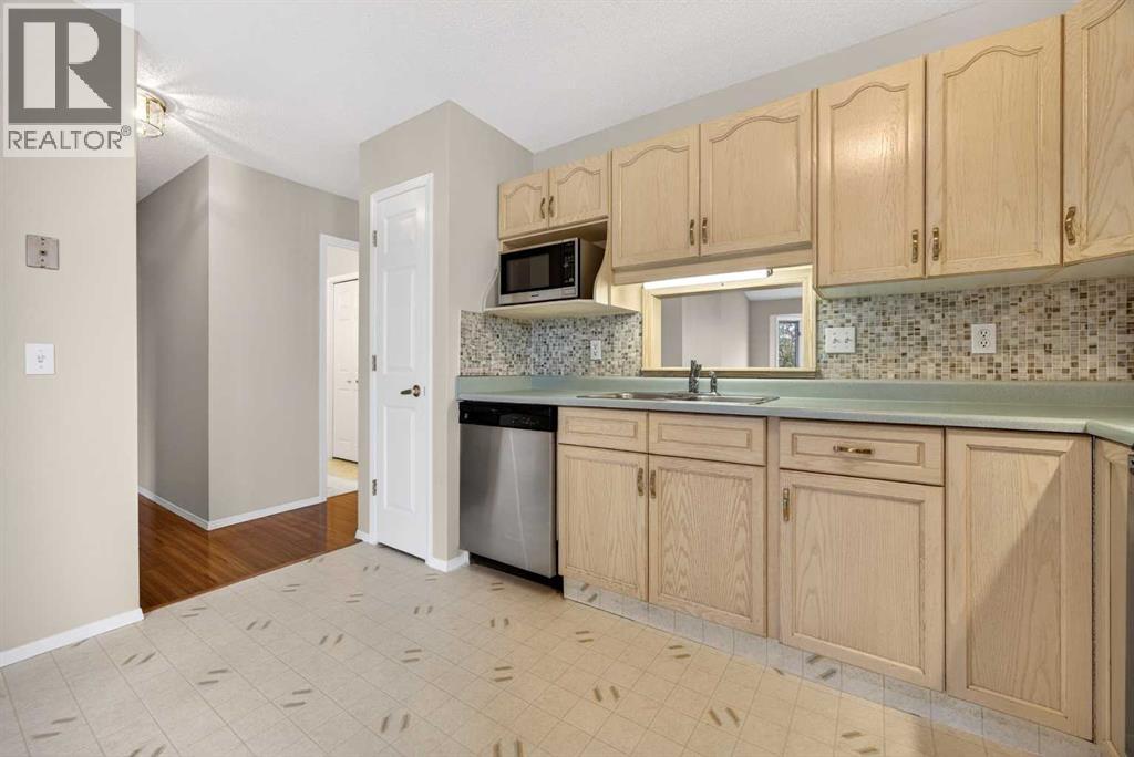 24 Edenwold Green Nw, Calgary, Alberta  T3A 5B8 - Photo 14 - A2316452