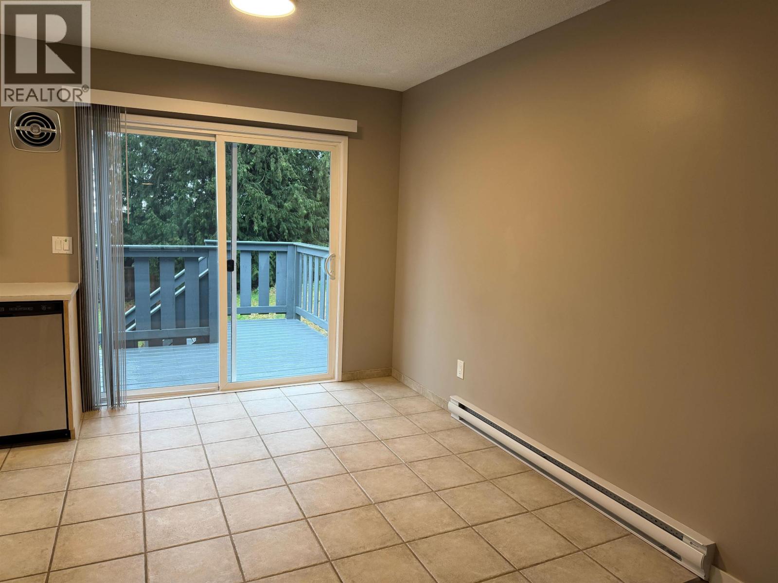 811 Reed Road, Gibsons, British Columbia  V0N 1V7 - Photo 5 - R3131841