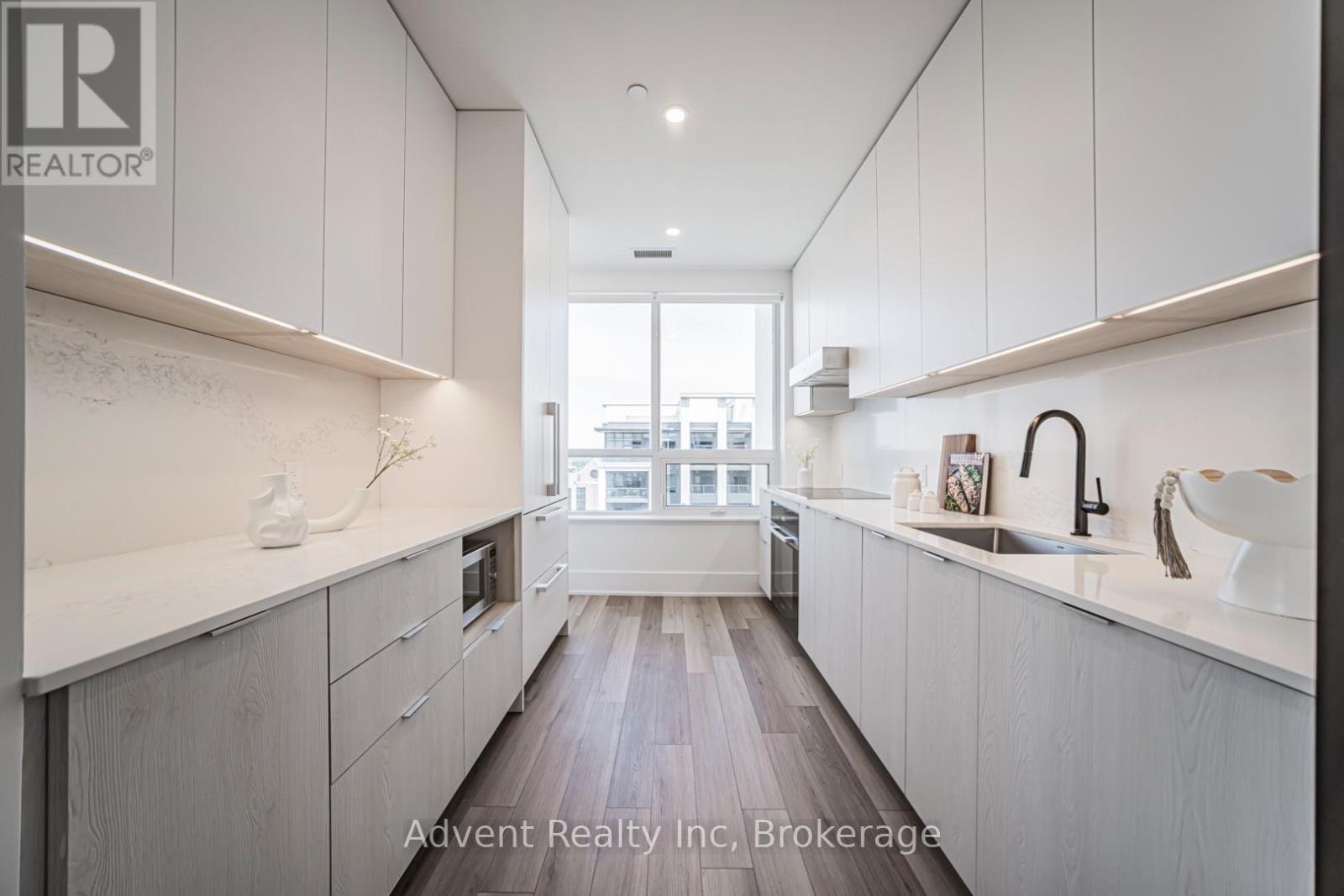 Ph01 - 8 Cedarland Drive, Markham, Ontario  L6G 0H4 - Photo 17 - N13234934