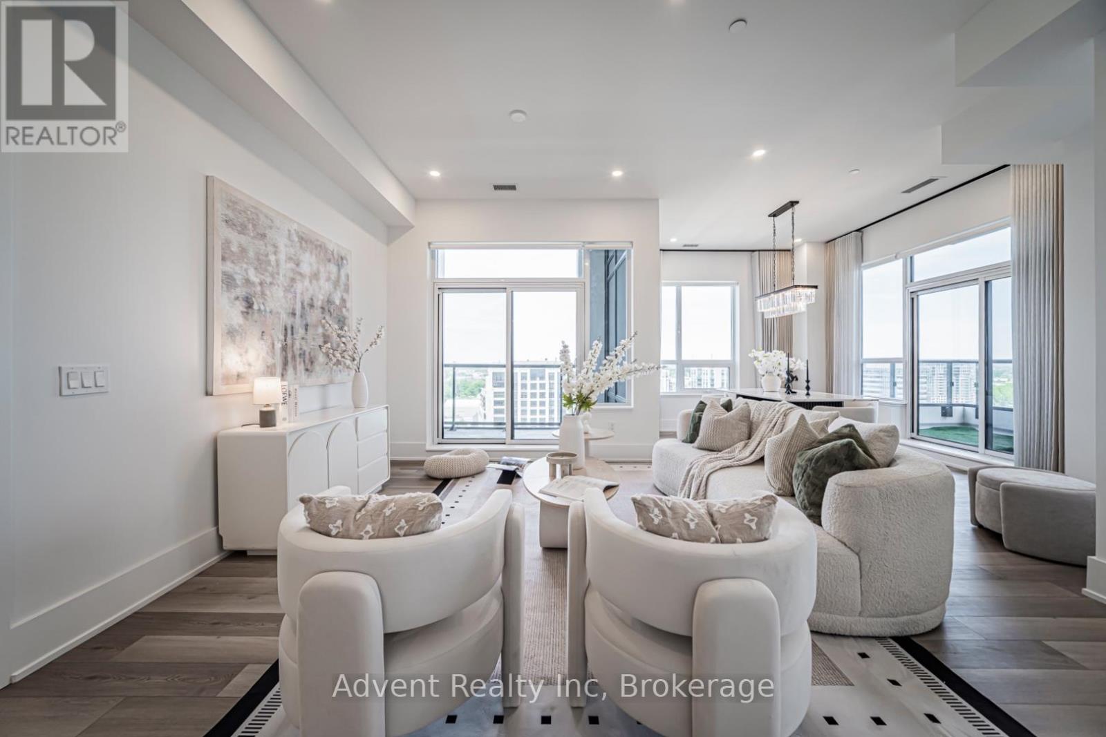 Ph01 - 8 Cedarland Drive, Markham, Ontario  L6G 0H4 - Photo 5 - N13234934