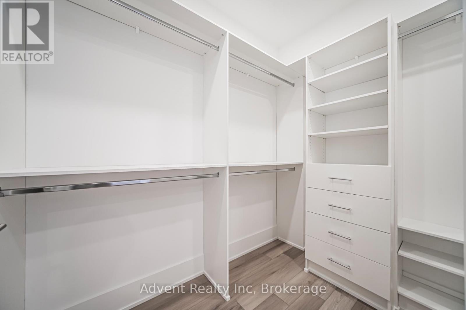 Ph01 - 8 Cedarland Drive, Markham, Ontario  L6G 0H4 - Photo 29 - N13234934