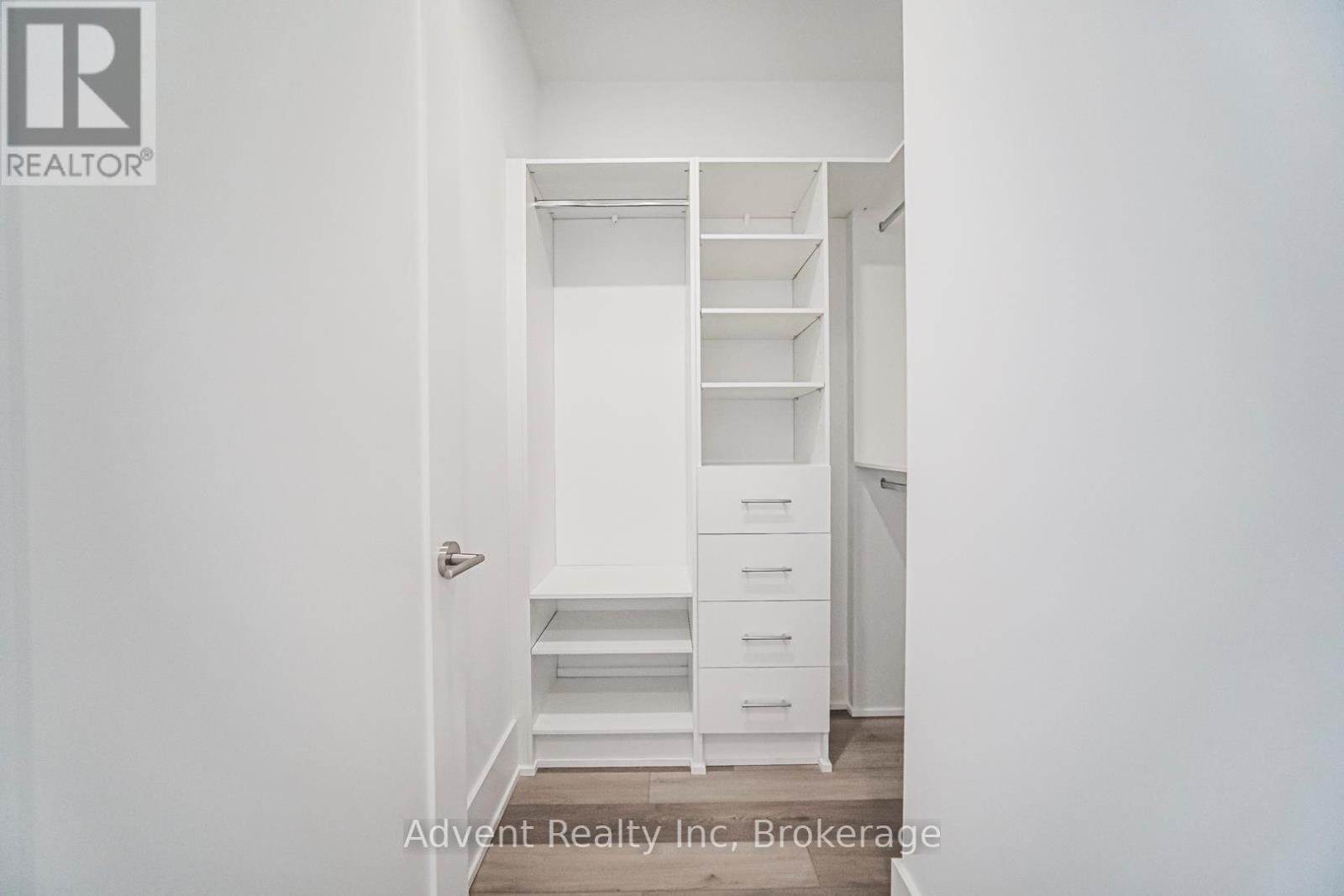 Ph01 - 8 Cedarland Drive, Markham, Ontario  L6G 0H4 - Photo 34 - N13234934