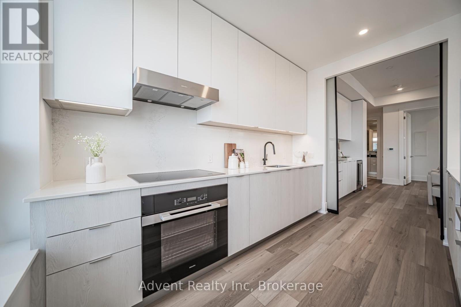 Ph01 - 8 Cedarland Drive, Markham, Ontario  L6G 0H4 - Photo 19 - N13234934