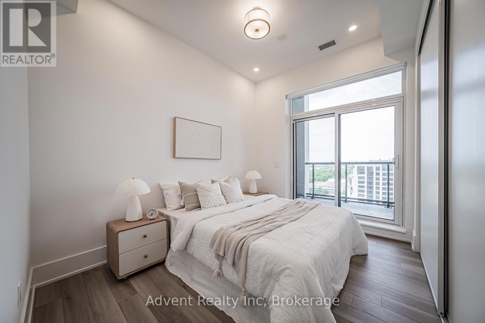 Ph01 - 8 Cedarland Drive, Markham, Ontario  L6G 0H4 - Photo 36 - N13234934