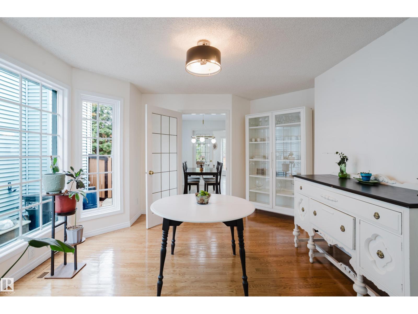 613 Henderson St Nw, Edmonton, Alberta  T6R 1G2 - Photo 6 - E4491549
