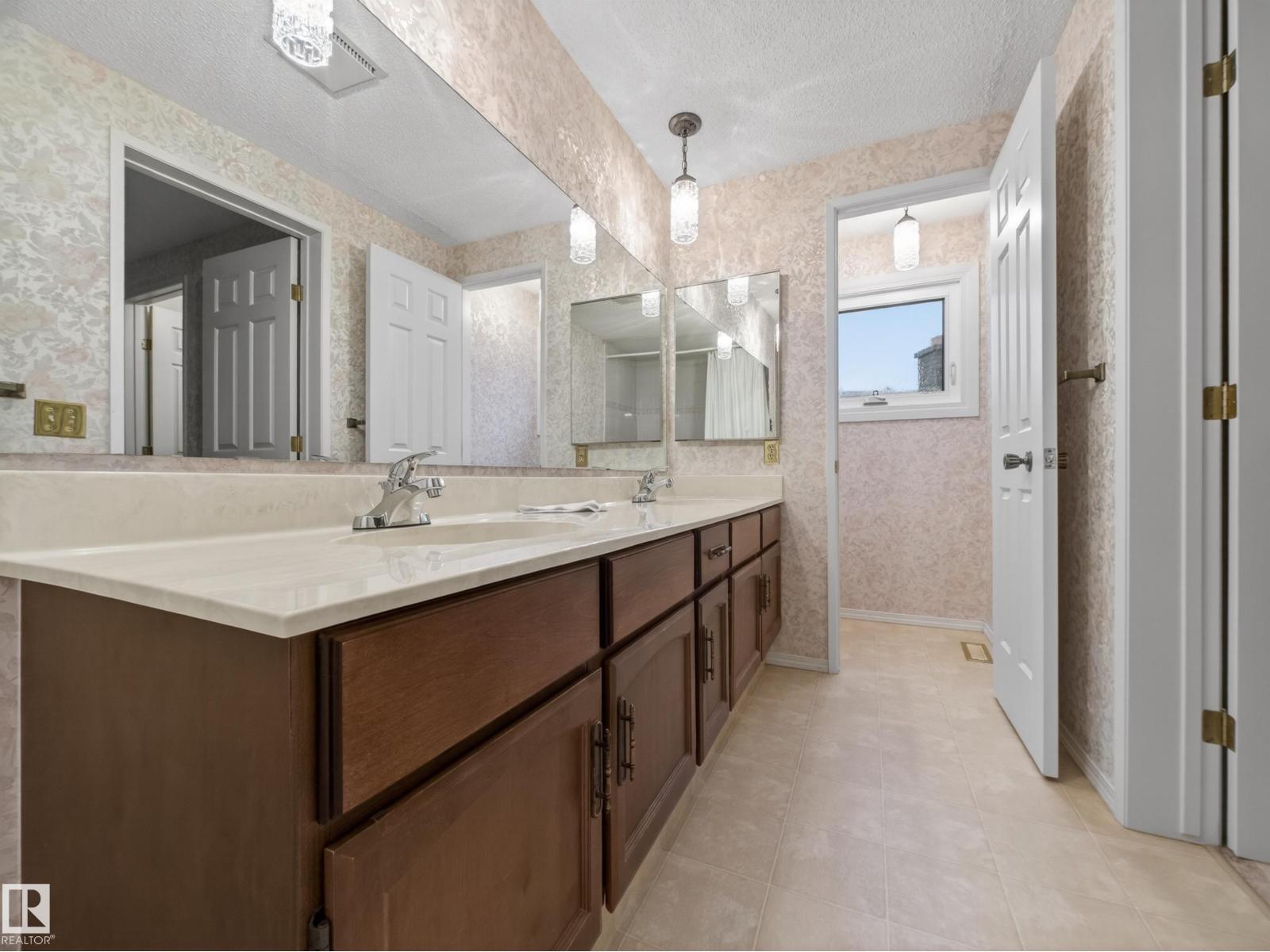 70 Woodstock Dr, Sherwood Park, Alberta  T8A 4C3 - Photo 34 - E4491553