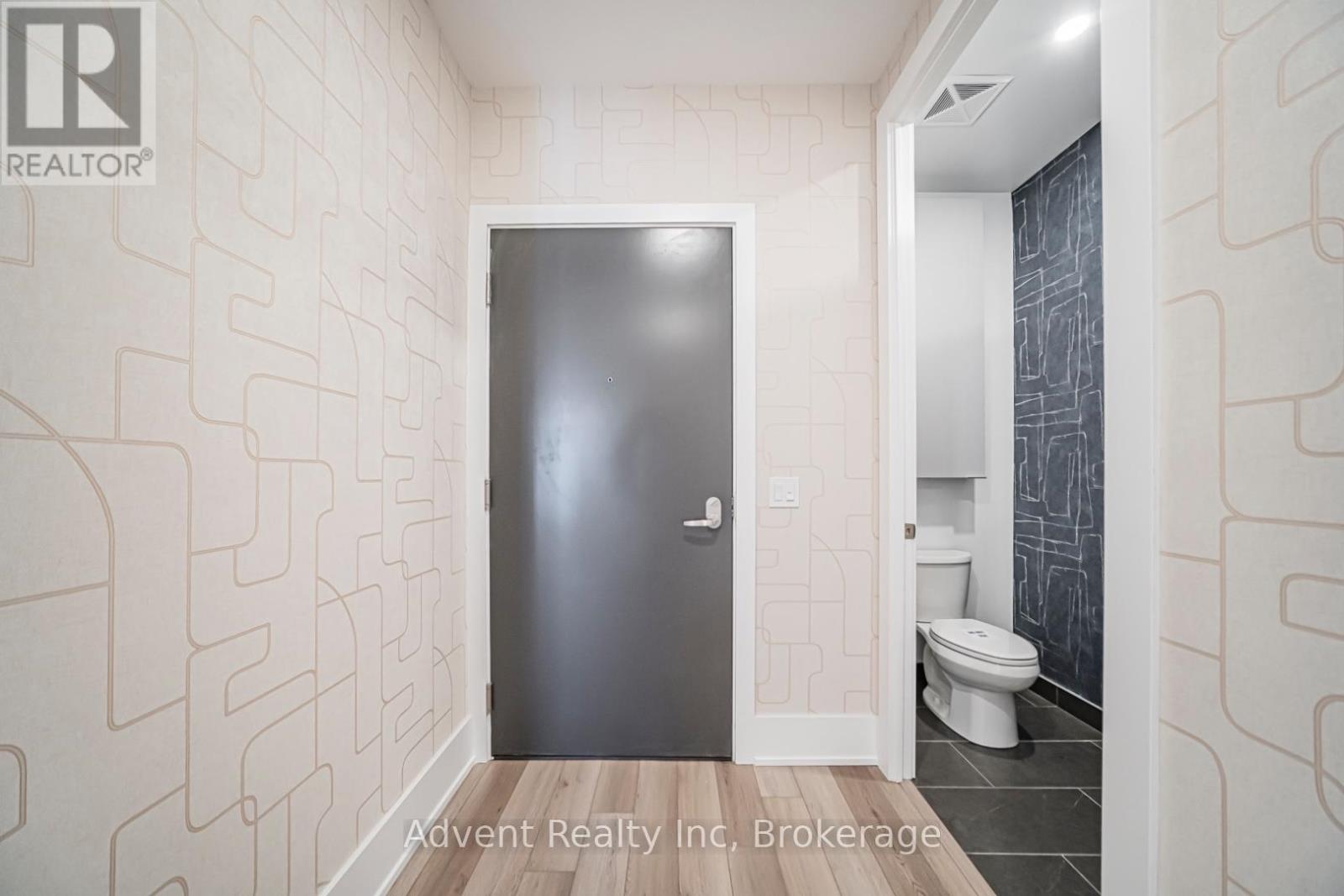 Ph01 - 8 Cedarland Drive, Markham, Ontario  L6G 0H4 - Photo 2 - N13234934