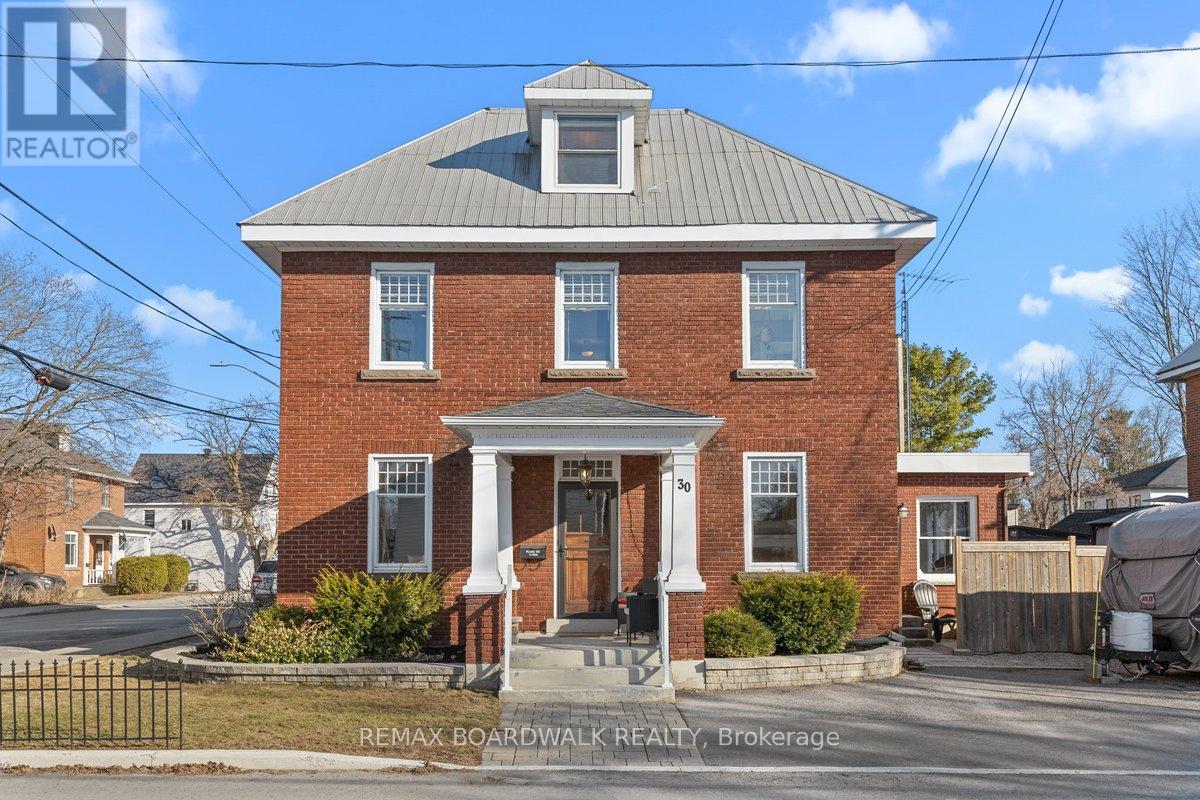 30 EMILY STREET, Carleton Place, Ontario
