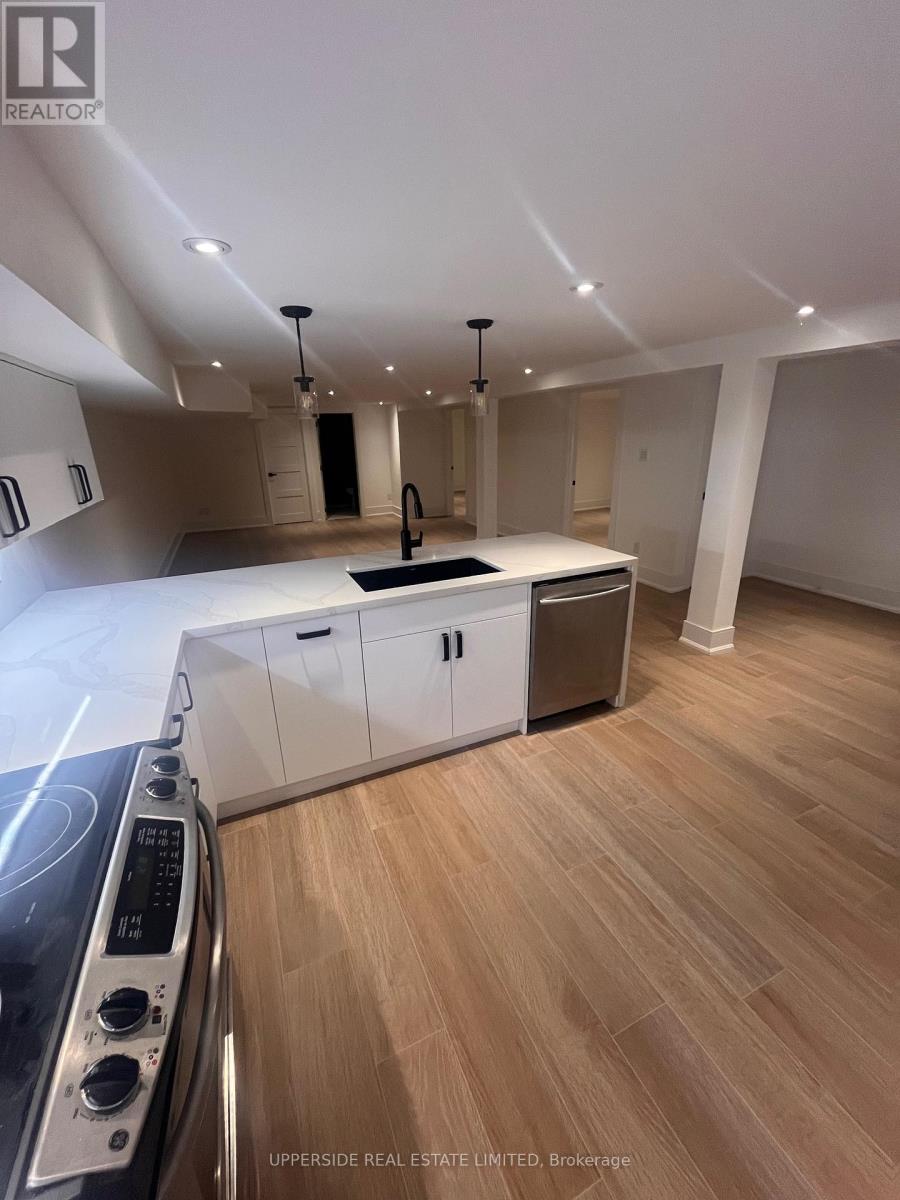 Basement - 15 Addington Crescent, Brampton, Ontario  L6T 2R1 - Photo 3 - W13237184
