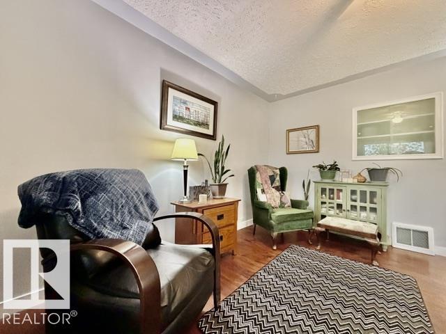 5611 51 Av, Camrose, Alberta  T4V 0W3 - Photo 6 - E4491255