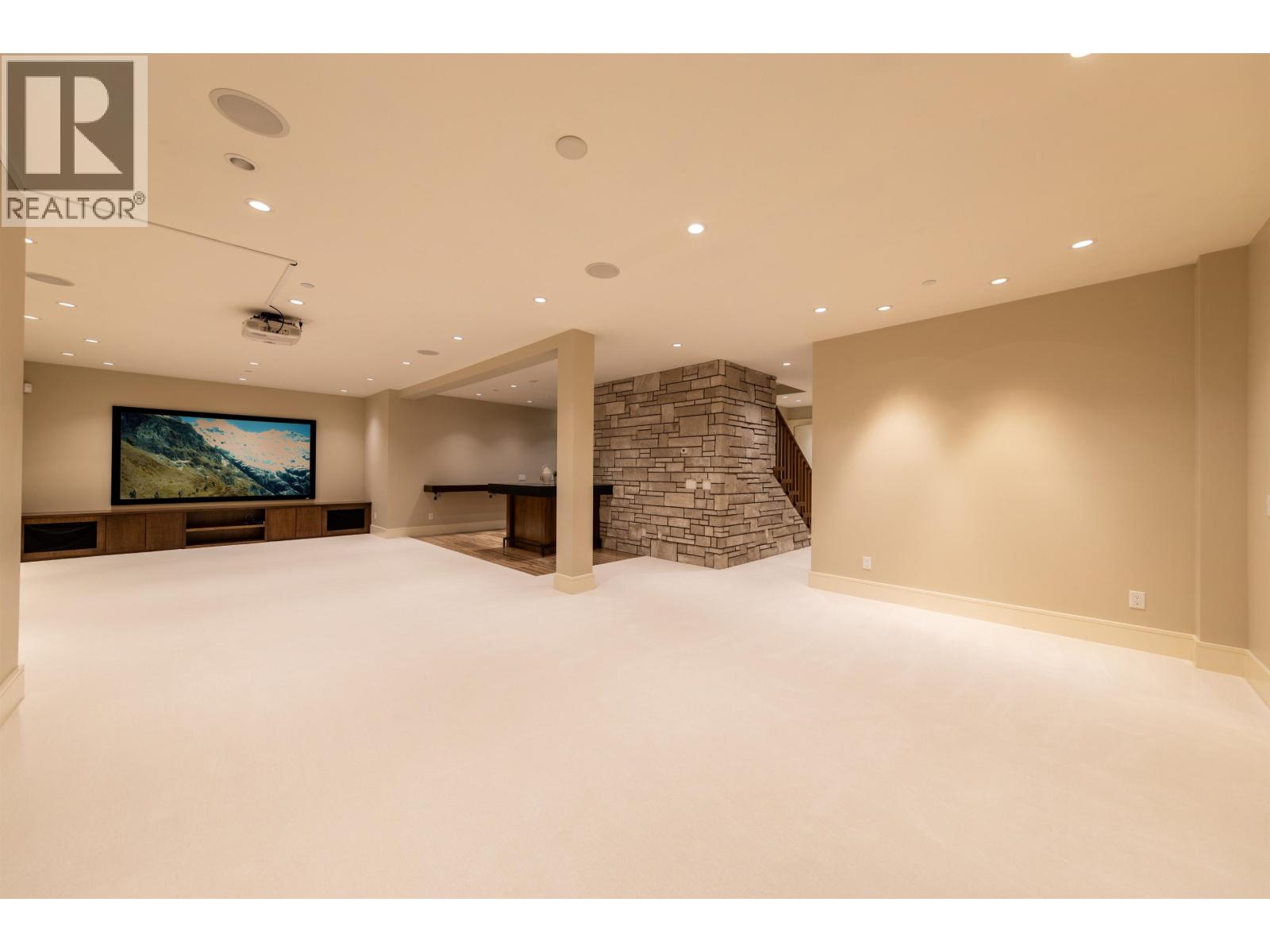 2645 Rosebery Avenue, West Vancouver, British Columbia  V7V 3A3 - Photo 31 - R3131828