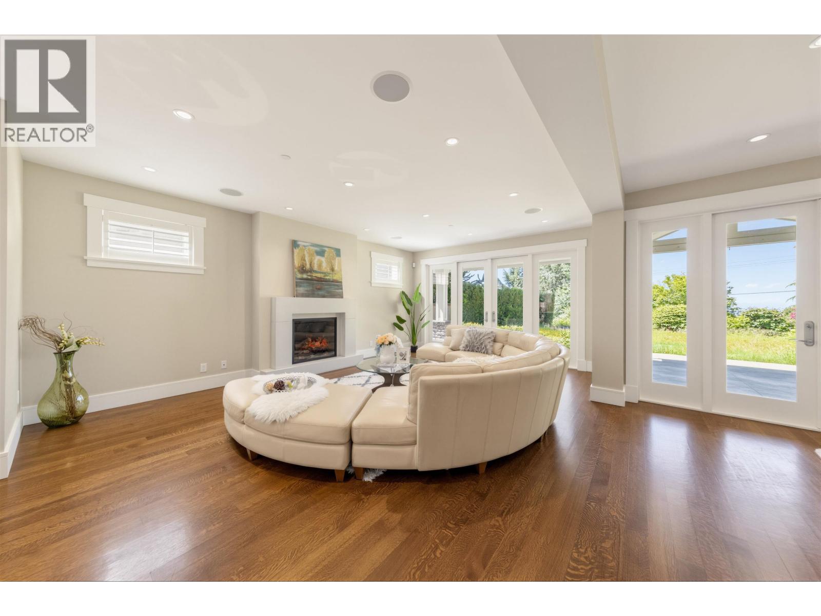 2645 Rosebery Avenue, West Vancouver, British Columbia  V7V 3A3 - Photo 12 - R3131828
