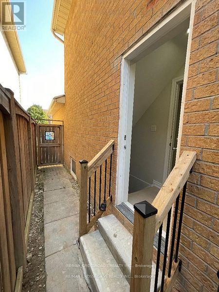 1538 Amberlea Road, Pickering, Ontario  L1V 4V4 - Photo 14 - E13227488